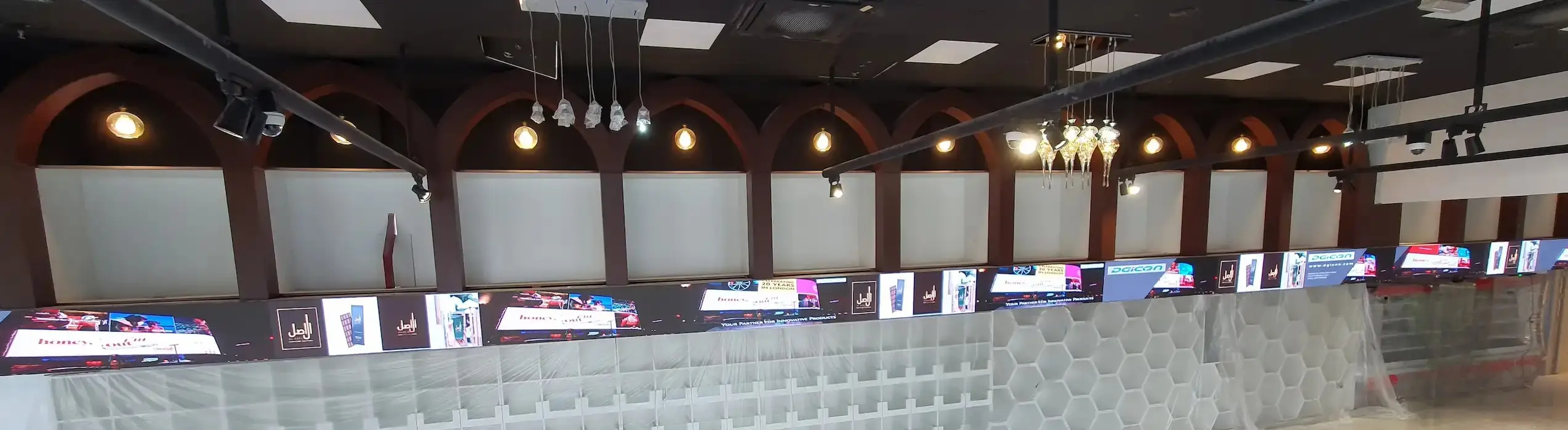 image shows long type of LED screen or one of LED screen types