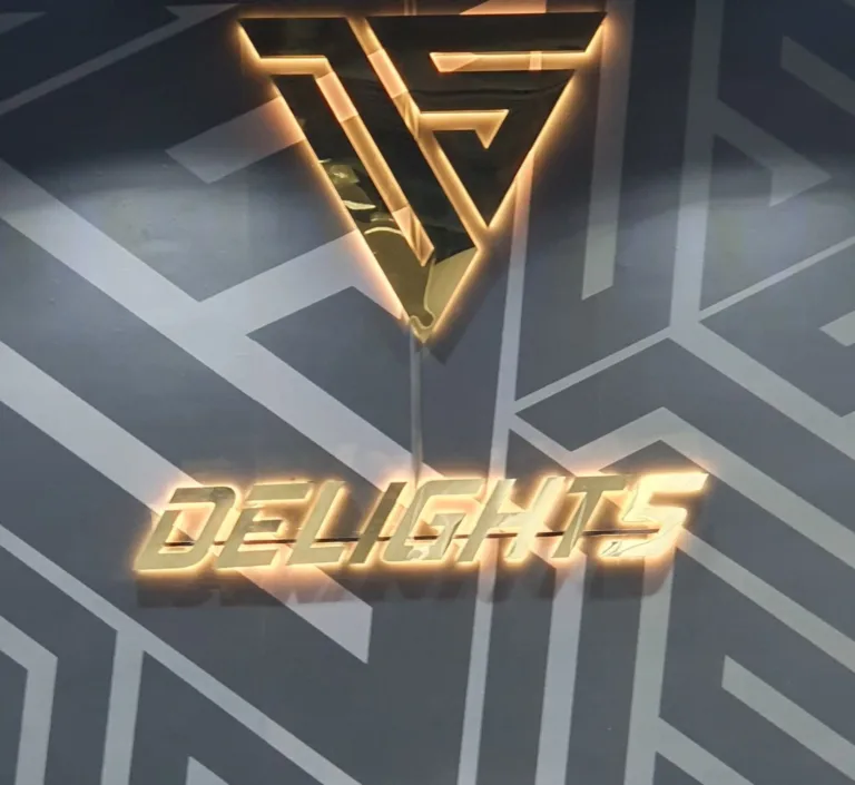 3D signage displaying "Get Delights"