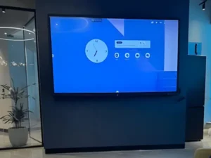 Interactive LCD kiosk screen display